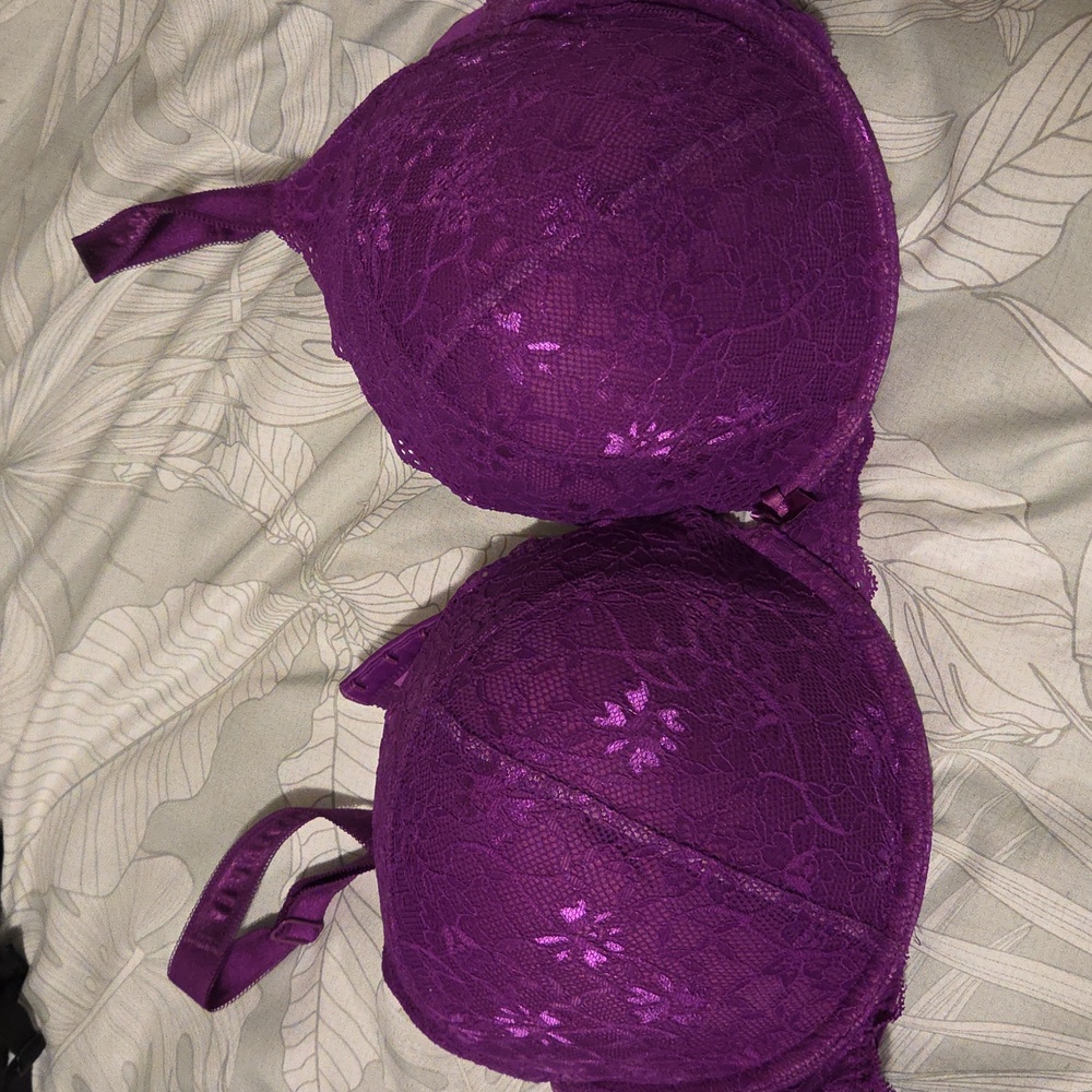 Torrid XO Ultra Plunge push up plunge bra 44D - Purple
